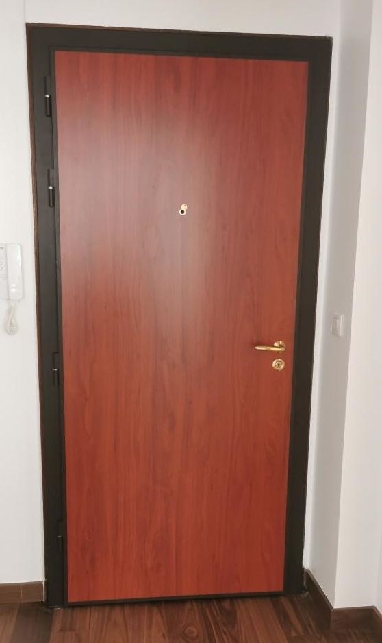 Commande et fermeture d’une porte sécurisée